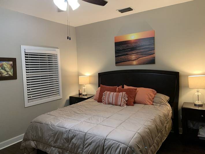 Vacation rental for 6 people, with hot tub and yard as well as terrace, with pets in Tampa Bay