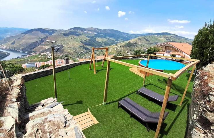 Gîte pour 4 personnes, avec terrasse ainsi que vue et piscine à Pinhão - 4