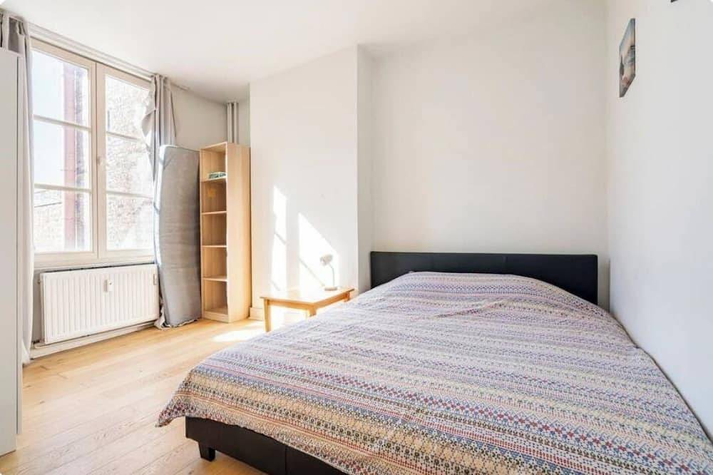Entire apartment, Bright and spacious 2 bedroom apartment perfectly located in Brussels, Brussels region