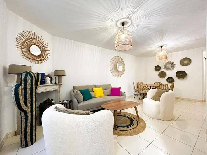 Gîte pour 4 personnes, avec terrasse dans Port De Cassis - 2