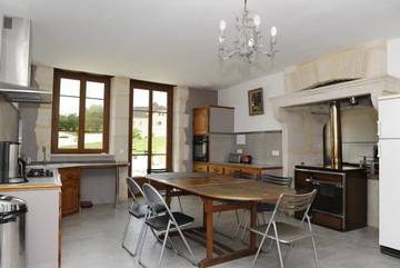 Gîte pour 6 Personnes dans Les Riceys, Aube, Photo 4