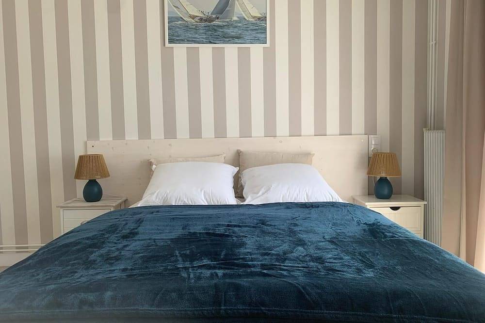 Appartement entier, Appartement lumineux dans maison de pays à 100 m du port in Larmor-Baden, Côte des Mégalithes