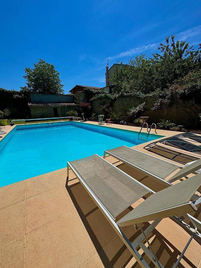 Maison d’hôte pour 2 personnes, avec jacuzzi ainsi que jardin et piscine, adapté aux familles dans l' Ariège - 2