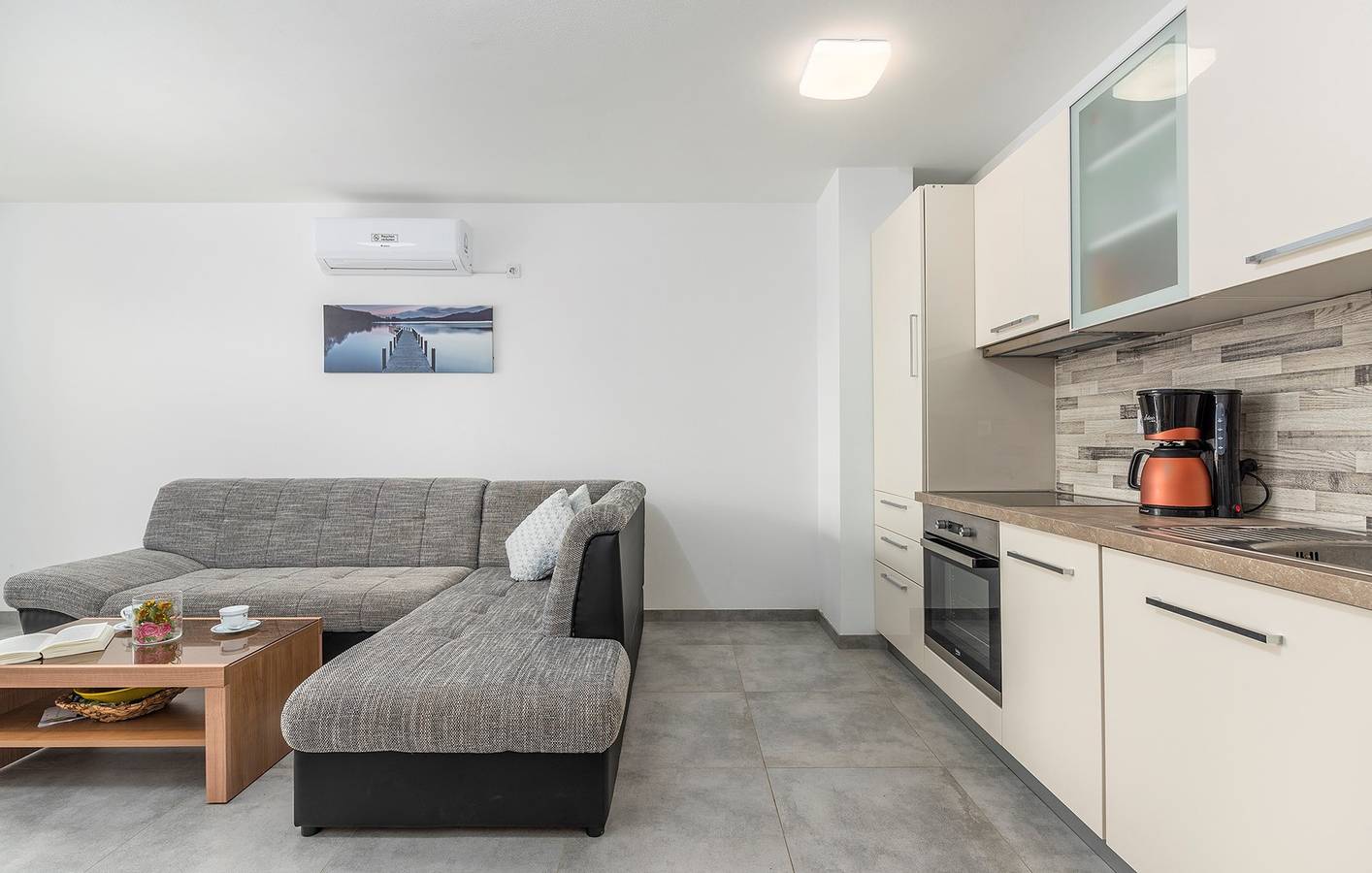 Geheel appartement, Modern appartement met twee slaapkamers Smilys I in Mareda, Regio Umag