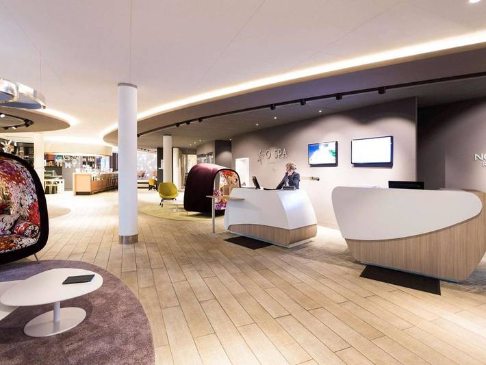 Hôtel pour 4 personnes, avec sauna ainsi que jardin et piscine, animaux acceptés