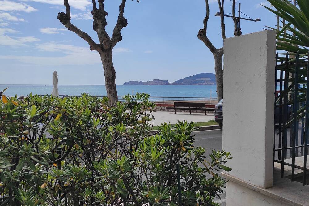 Apartamento entero, La Tana beach house in Provincia de Latina