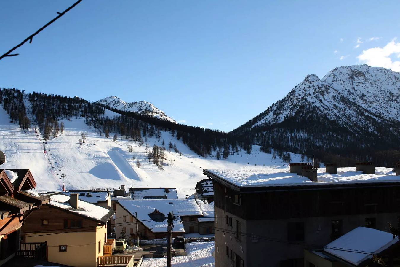Ganze Wohnung, Große 70er-Wohnung! Im Chalet ohne Parkplatz in Montgenèvre, Briançon und Umgebung