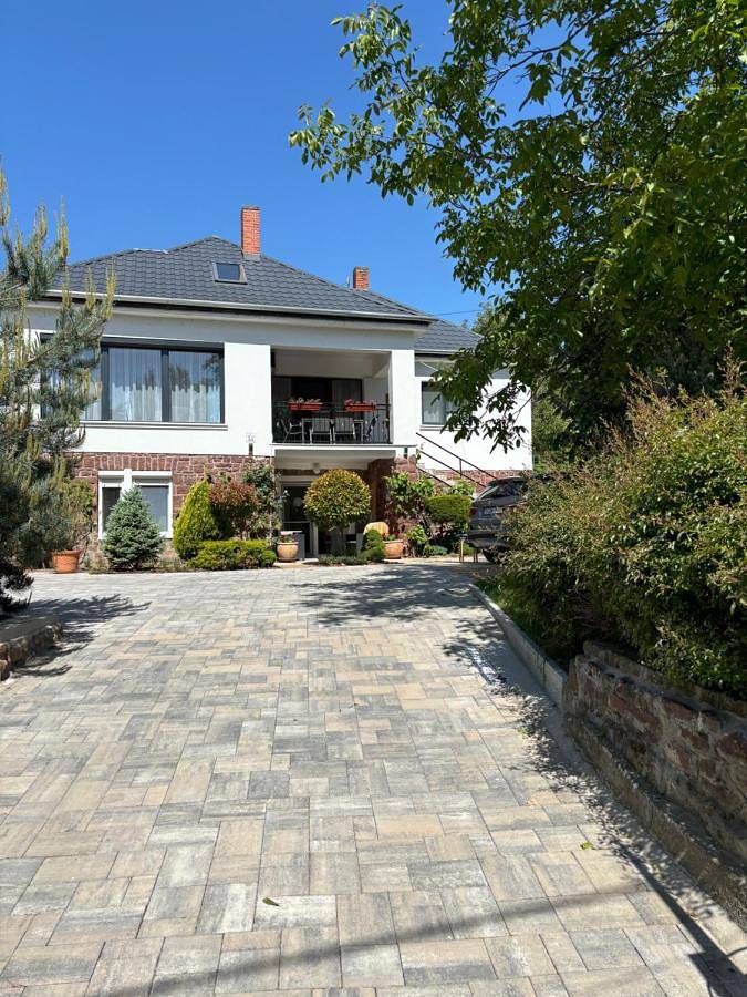 Ferienwohnung für 2 Personen, mit Terrasse und Garten sowie Whirlpool in Badacsonytomaj