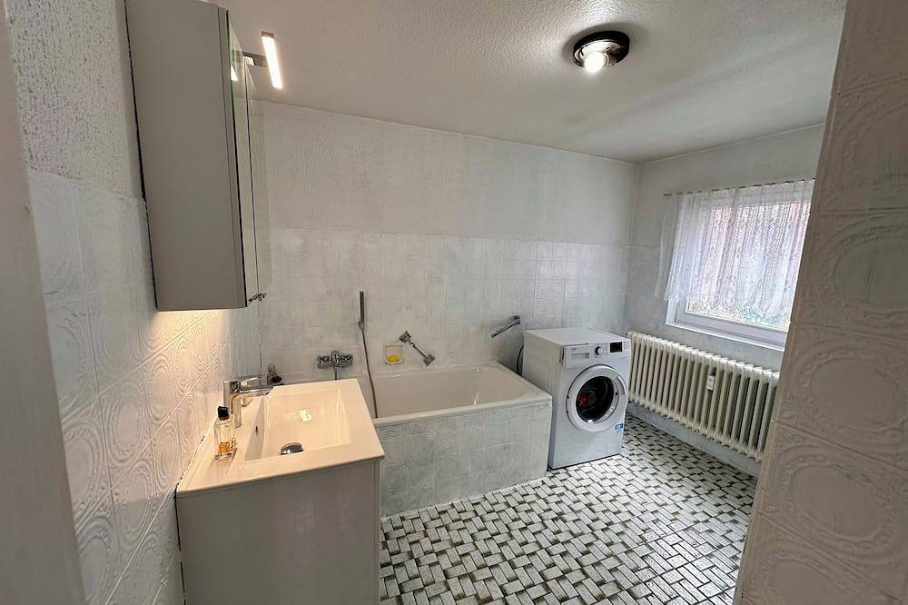 Ein Doppel Schlafzimmer im ländlichen Grünen in Delligsen, Landkreis Holzminden