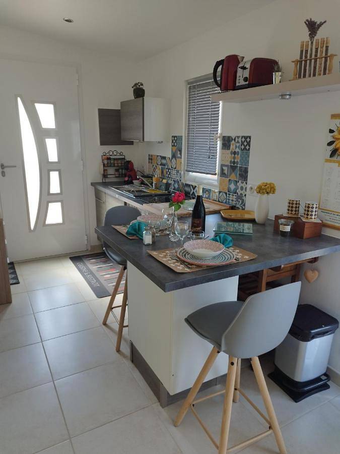 Appartement entier, Studio Apartment in Vacqueyras, Vaucluse