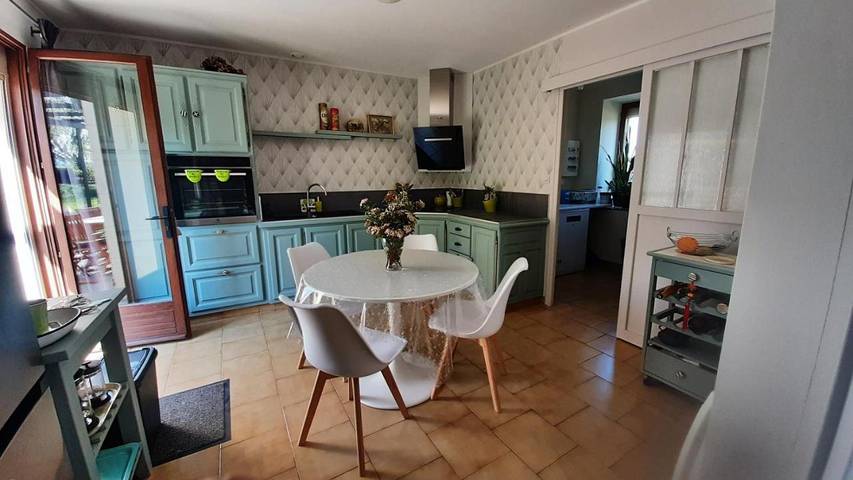 Location de vacances pour 6 personnes, avec vue et jardin à Ligueil - 3