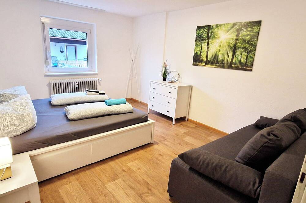 Entire apartment, Cozy accommodation in 3 bedrooms only 10min walk from Europa-Park in Europa-Park, Rust