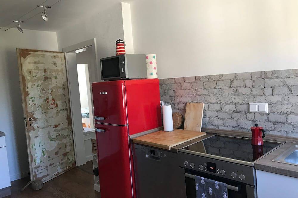 Ganze Wohnung, Liebevoll eingerichtete Ferienwohnung im Herzen vom Haltingen, 15 min bis Basel in Weil am Rhein, Südschwarzwald