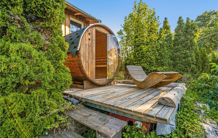 Ferienhaus für 4 Personen, mit Terrasse und Garten sowie Sauna und Seeblick in Zeulenroda-Triebes