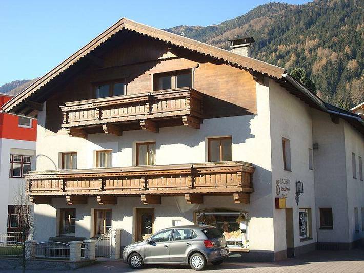 Gîte pour 4 personnes, avec balcon à Fulpmes - 2