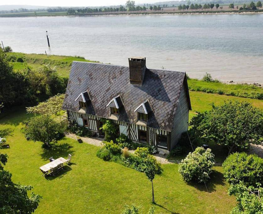 Six-Bedroom House in Vatteville-la-Rue, Région de Rouen