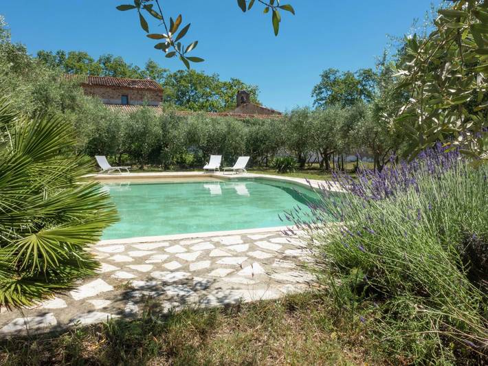 Maison de vacances pour 6 personnes, avec terrasse ainsi que jardin et piscine, animaux acceptés dans l' Hérault - 2