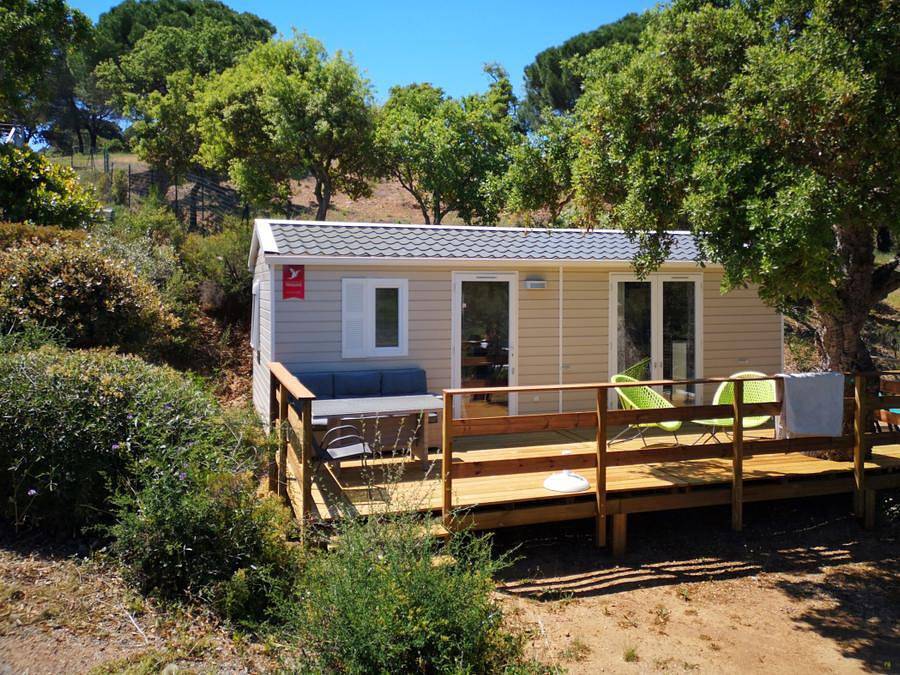 Camping Les Lauriers Roses - Mobilhome 4 personnes - Esterel - Vip Confort Evo - 29m²- Vue Mer et Jacuzzi in Roquebrune-sur-Argens, Côte méditerranéenne (France)