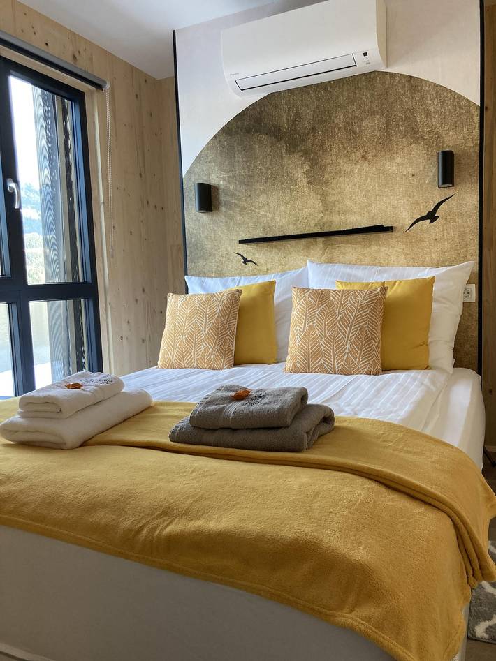 Chalet für 2 Personen, mit Garten und Seeblick sowie Sauna und Ausblick, mit Haustier am Millstätter See - 4