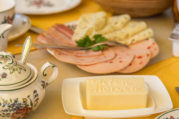 Ganzes Studio, Bett und Frühstück bei Gertrud mit Garten, Terrasse und Spielplatz in Hergensweiler, Bayerisch Schwaben