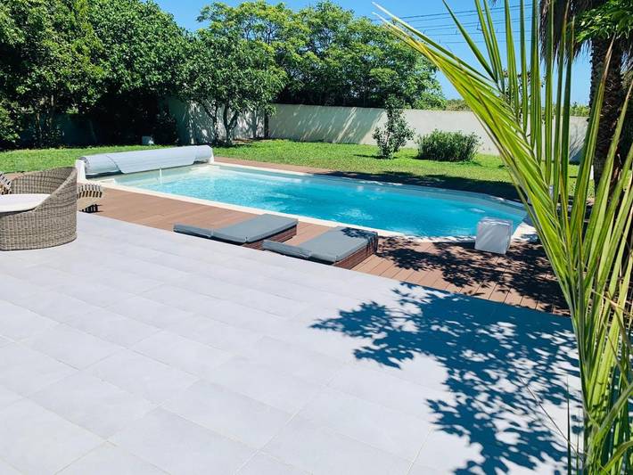 Location de vacances pour 12 personnes, avec jardin ainsi que piscine et vue, animaux acceptés à Mireval - 4