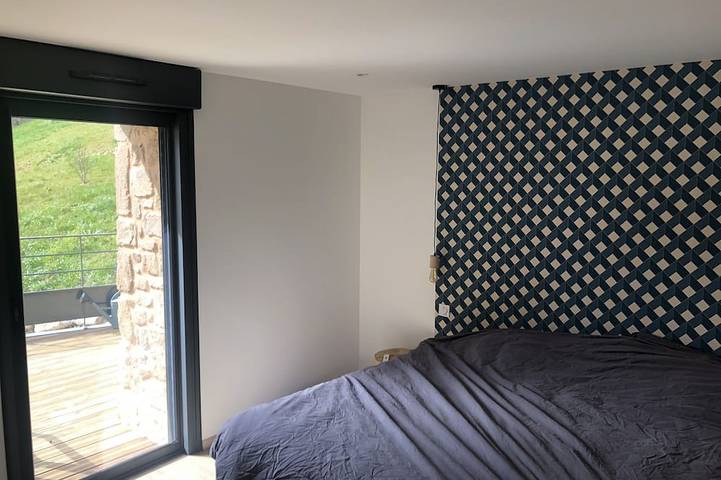 Location de vacances pour 8 personnes, avec terrasse et jardin à Véranne - 2