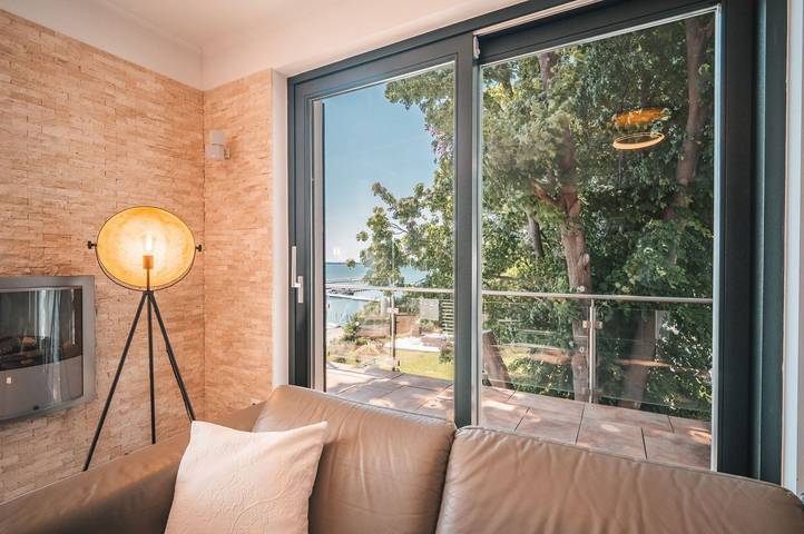 Appartement entier, Villa Friede-Marie, App. Ostseeweitblick -großer Balkon und traumhaften Meeblick in Sassnitz, Parc national Jasmund