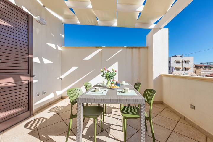 Apartamento entero, Apartamento de vacaciones para 4 personas con terraza in Leuca, Castrignano del Capo
