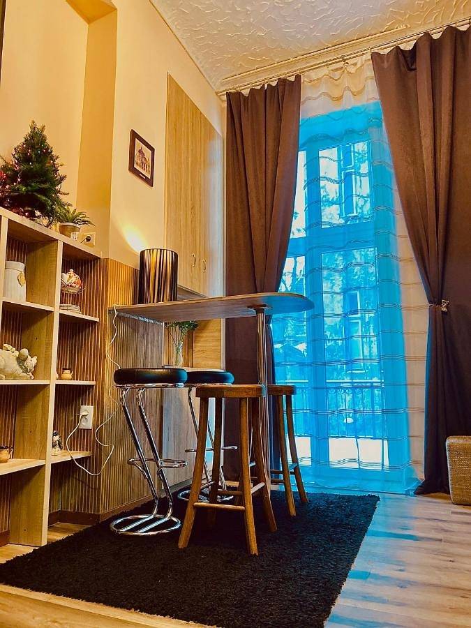 Apartament wakacyjny dla 3 osób, z Balkon i Taras oraz Widok w Lwów