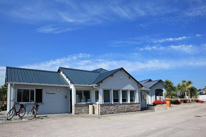 Camping für 3 Personen, mit Terrasse und Pool sowie Sauna in Atlantikküste Frankreich - 3