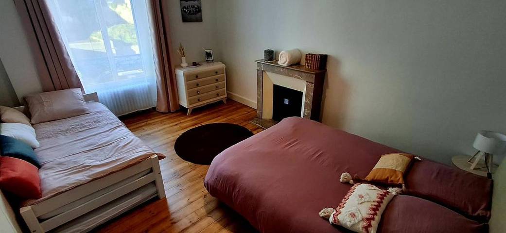 Gîte pour 2 personnes, avec terrasse et jardin, adapté aux familles à Rostrenen - 4