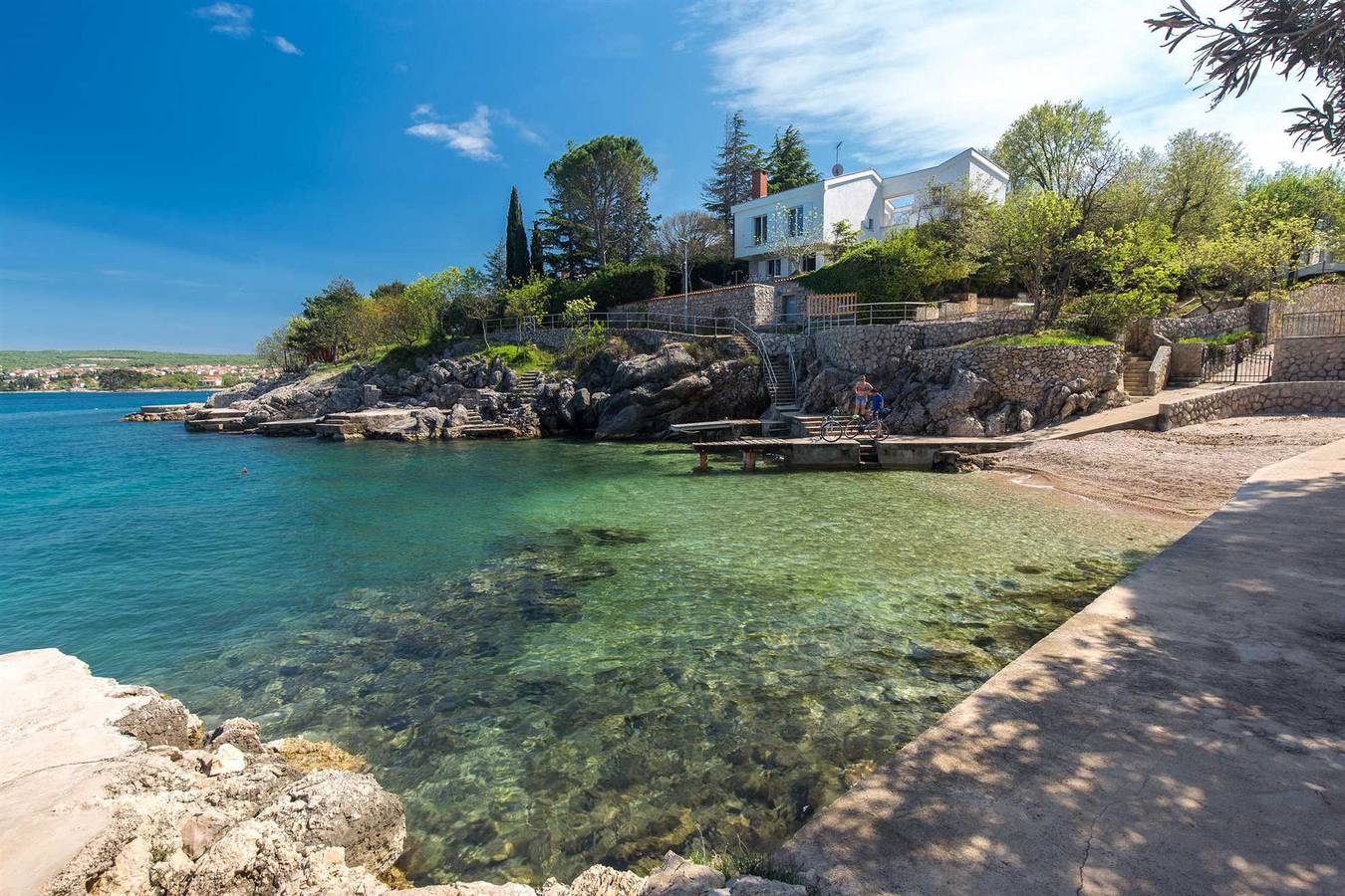 Villa Valica mit Pool und Meerblick in Vantacici, Krk