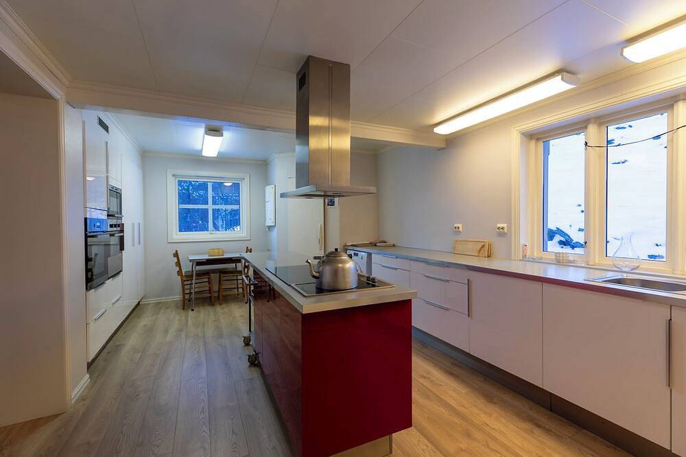 Handeland Lodge I Surranded by raw nature along Norway's Scenic Tourist Road in Sauda