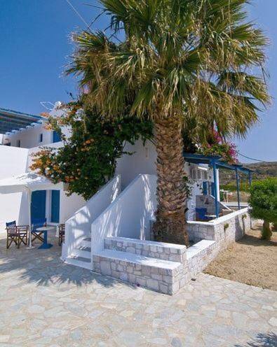 B&b per 3 persone, con Balcone e Terrazza nonché Giardino a Milo Grecia