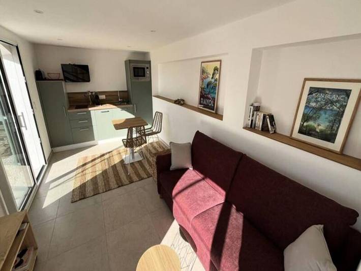 Gîte pour 2 personnes, avec jardin, adapté aux familles dans Plage d'Aiguebelle - 2