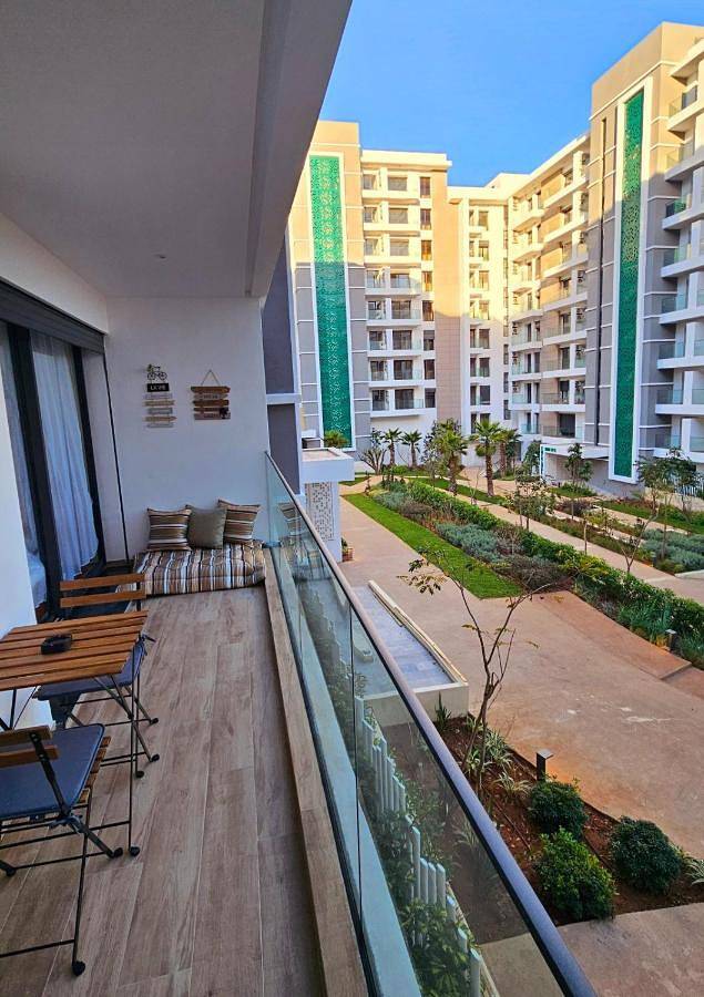 Appartement de vacances pour 2 personnes, avec piscine ainsi que vue et jardin à Rabat