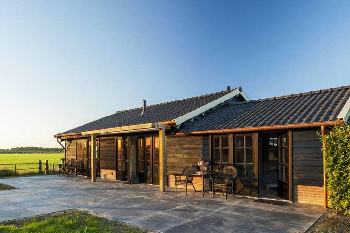 B&b voor 2 personen, with Terras and Tuin as well as Uitzicht in Bronckhorst