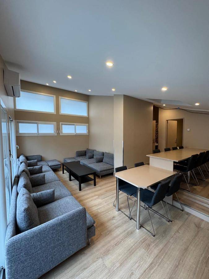 Gîte pour 8 personnes, avec terrasse et vue, animaux acceptés à Moulins - 2