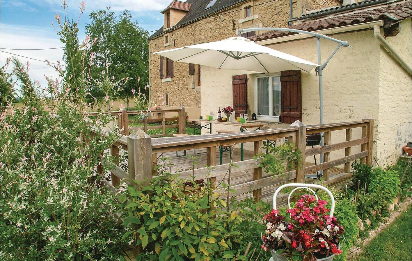 Saint-Agne Appartement avec piscine et parking in Saint-Agne, Périgord Pourpre