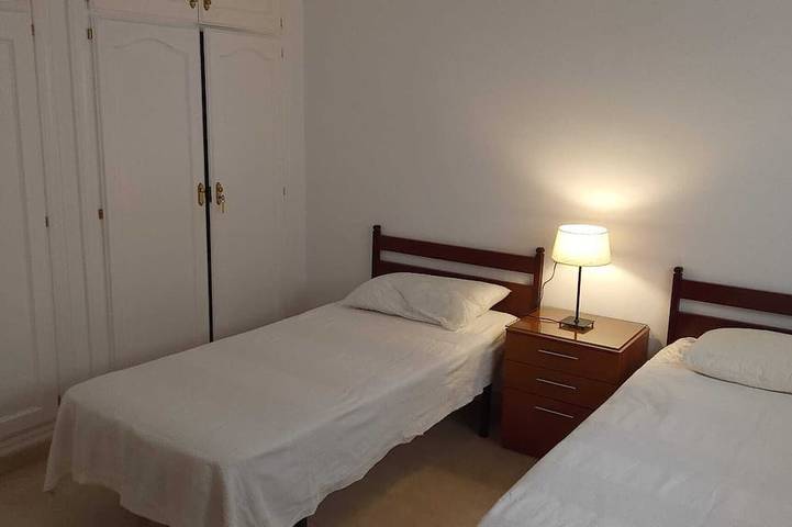 Apartamento entero, 3 cama aparte 300m de la playa in La Herradura, Almuñecar