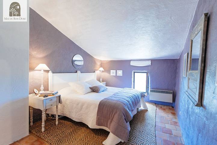 Location de vacances pour 3 personnes, avec sauna et jardin ainsi que jacuzzi et piscine à Mons (Var) - 3