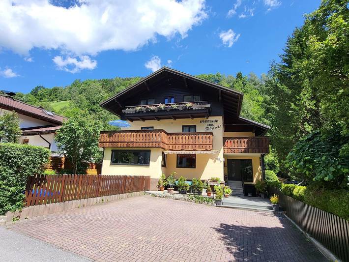 Ferienwohnung für 4 Personen, mit Balkon in Zell am See (Stadt)