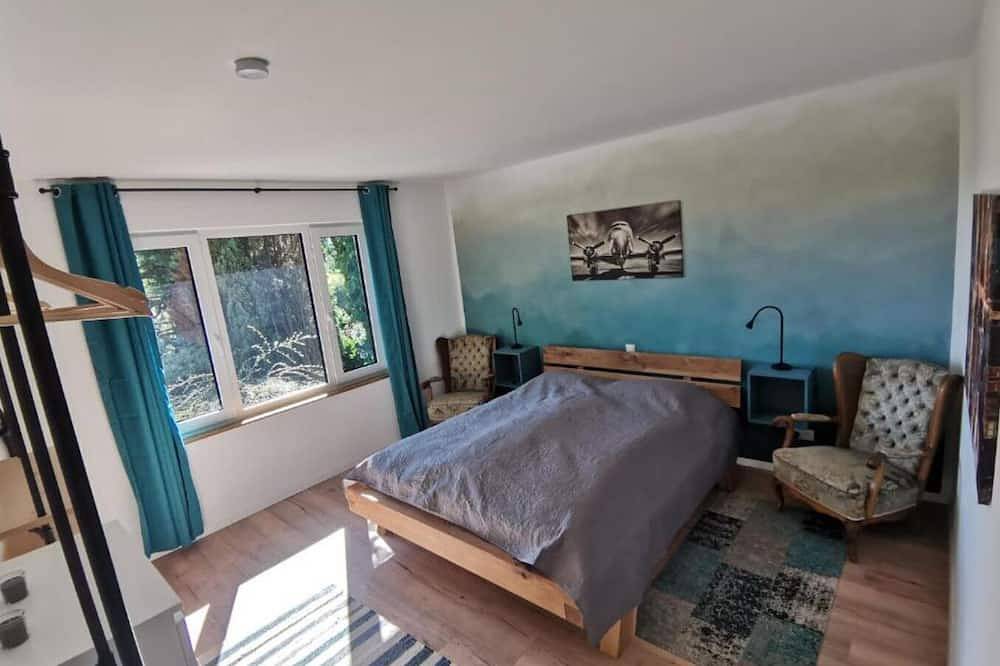 Lichtdurchfluteter Winkelbungalow am Rande des Bioshärenreservats Elbtalaue. in Bleckede, Elbtalaue