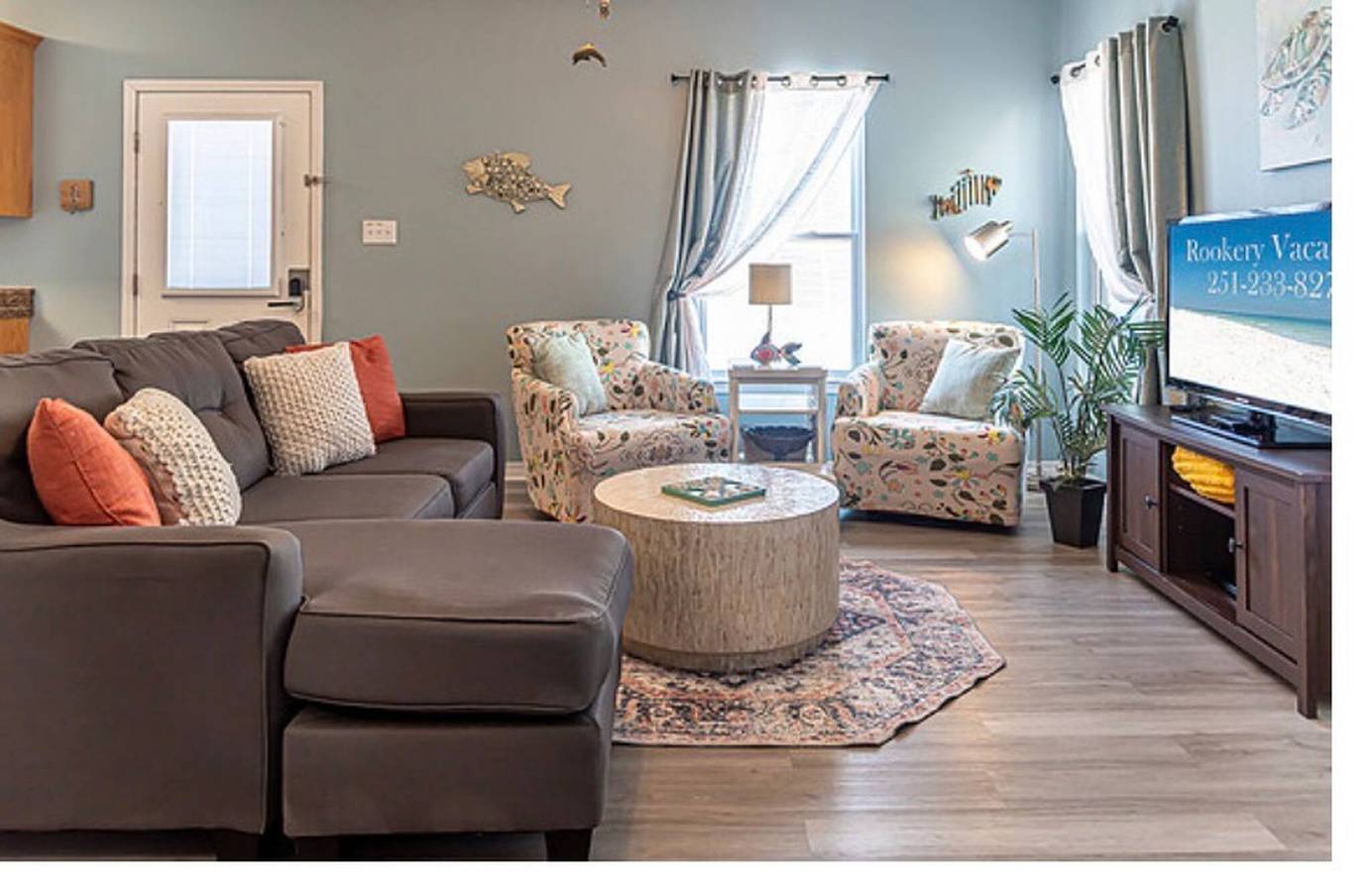 Charming Gulf Shores Retreat 3 Bedroom House with Private Entrance in Fort Morgan, Mobile Bay