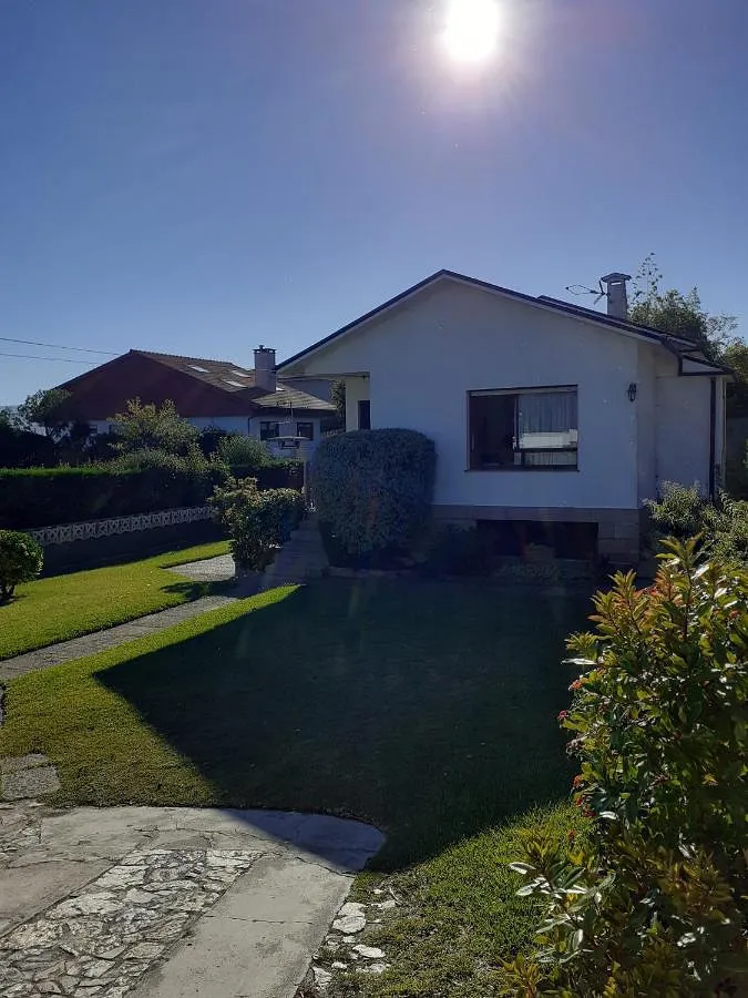 Casa de vacaciones para 4 personas, con vistas además de piscina para niños y jardín - 1