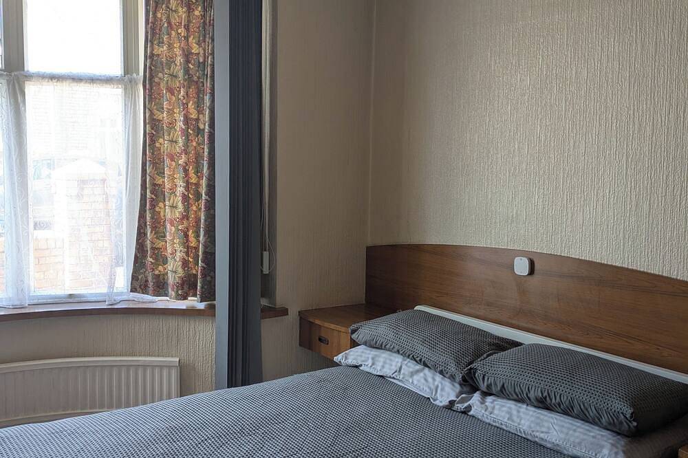 4 Bedroom bungalow in Swansea. Just a shot drive to Mumbles and great beaches. in Swansea, Región de Swansea