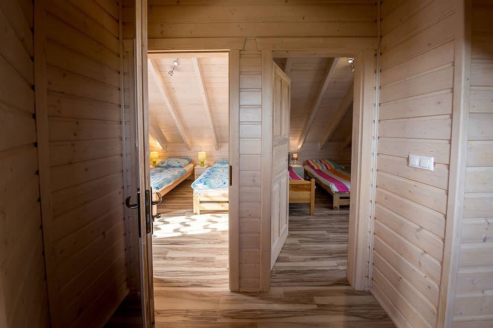 Na Dworosku - house with hot tub in heart of Jura, Golczowice, Poland in Lesser Poland