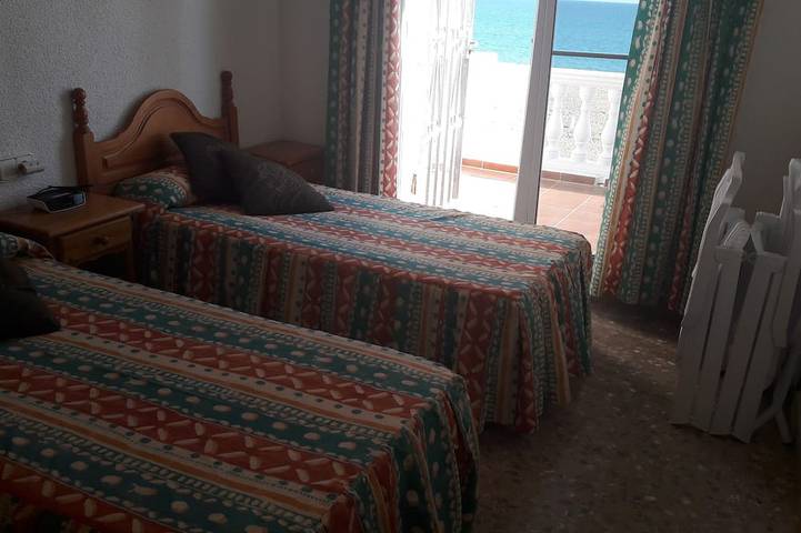 Ferienhaus für 4 Personen, mit Balkon und Garten sowie Pool in Miami Playa - 2