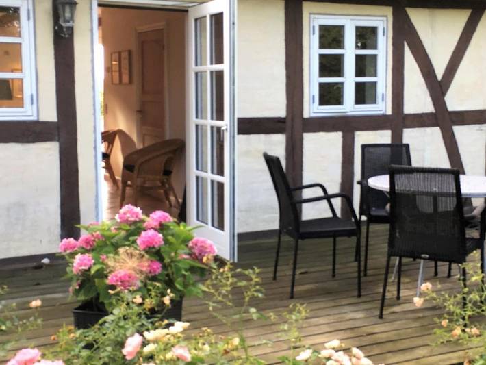 Ferielejlighed for 2 personer, med have og terrasse i Kerteminde