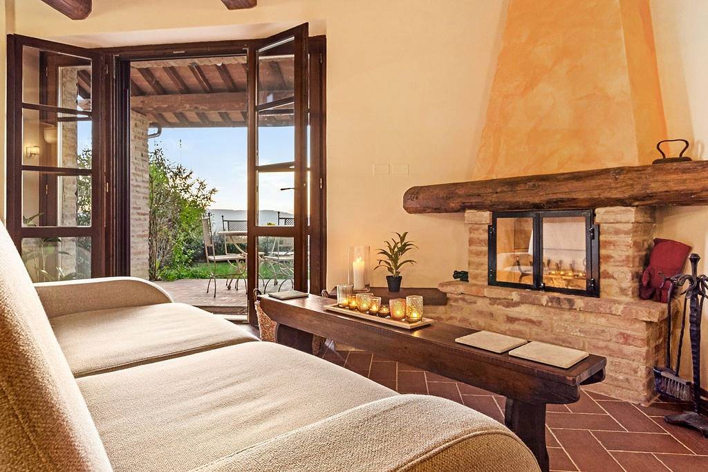 Huis met uitzicht op het meer tussen Toscane en Umbrië, foto 10